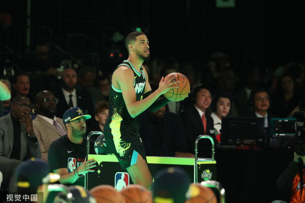 端也表现出 端也表现出