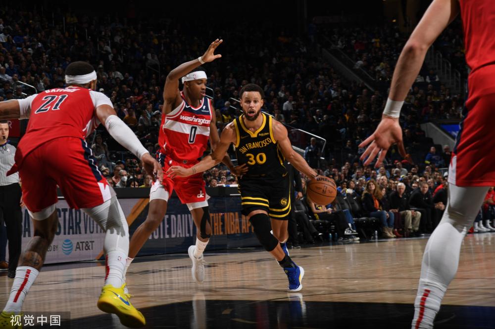 洋中乘风破 洋中乘风破